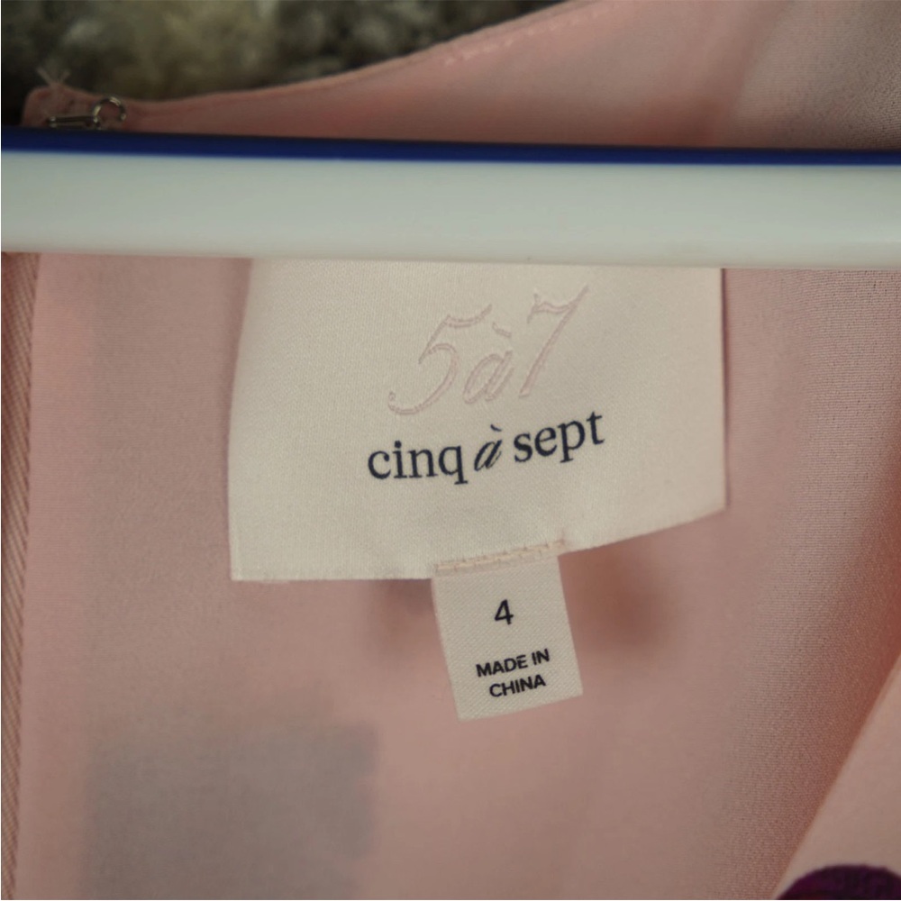 Cinq a Sept Midi Dress Blush Pink Floral Print Ruffle Trim Sz 4 Silk Bow Tie - Picture 7 of 15